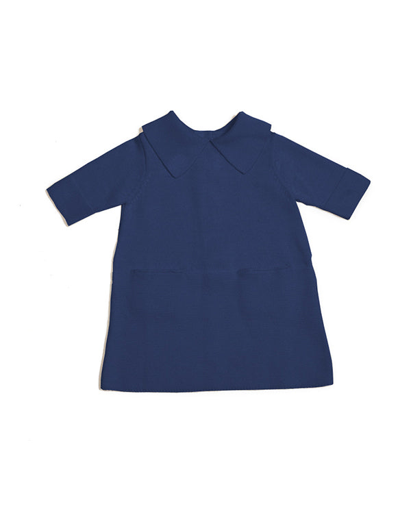 Robe de sœur en bleu, devant. Fabriquée en 100% coton durable, design islandais 